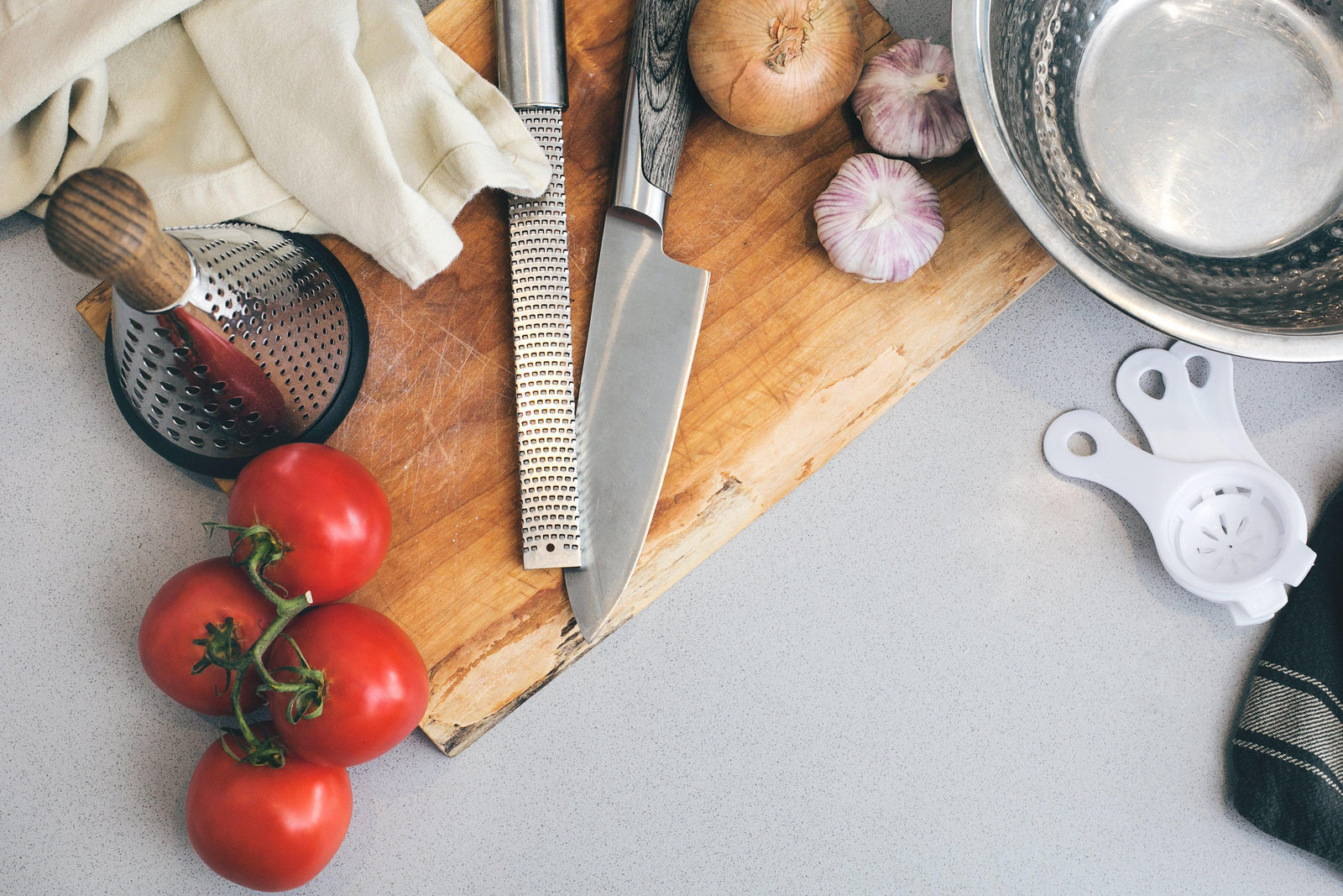 Snack Your Way to Glowing Skin: How Your Diet Affects Your Beauty Game ✨ - Tyme Soap